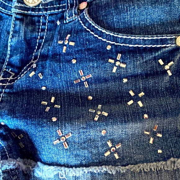 Free Planet Girls jean shorts - Picture 5 of 7